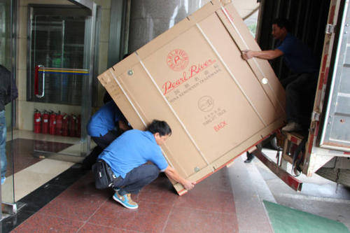 泉山钢琴贵重工艺品无忧运
